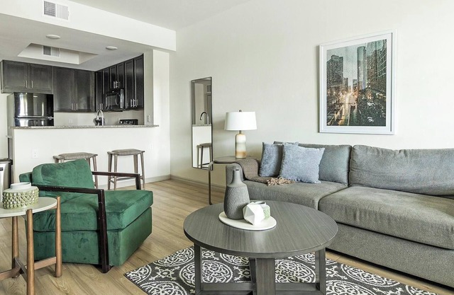 Landing | Stunning 1BD, Pool, Clubhouse