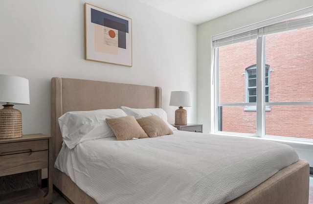 Landing | Stylish 1BD, Courtyard, Gym