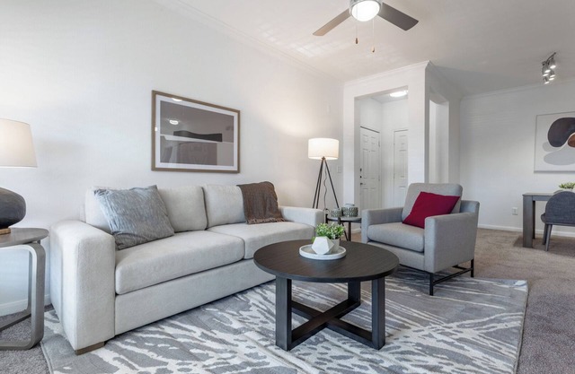 Landing | Stylish 1BD, Courtyard, Pool