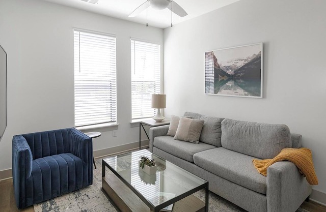 Landing | Stylish 1BD, Gym, Clubhouse