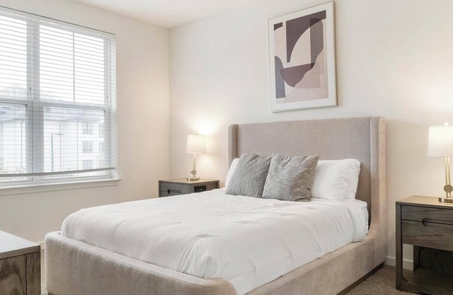 Landing | Stylish 2BD, Yoga Studio, Rooftop Lounge