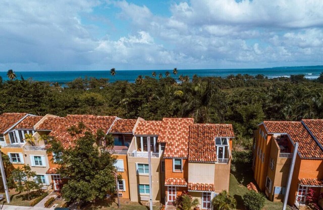 Landing View 206 with private rooftop terrace