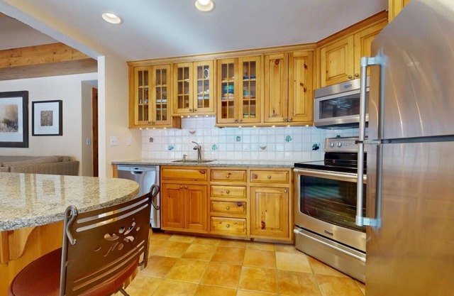 Landmark 102 - 2 Bedroom Platinum