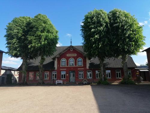 Landoase - große Ferienwohnung mit toller Ausstattung, überdachter Terrasse und Garten