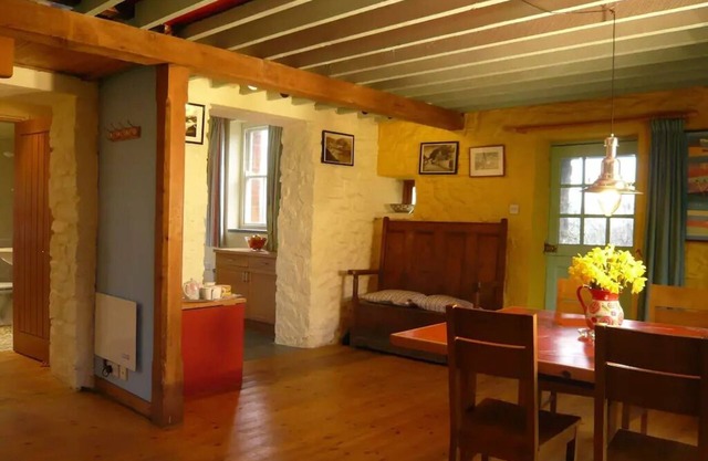 Landsker house