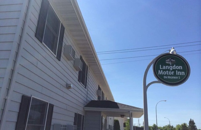 Langdon Motor Inn