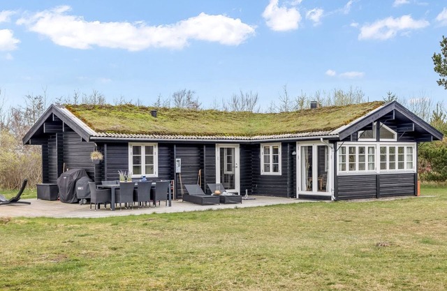 "Langsom" - 480m from the sea by Interhome