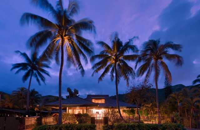 Lanikai Beach w/heated pool, spa: Sep/Oct CANCELLATION SPECIAL