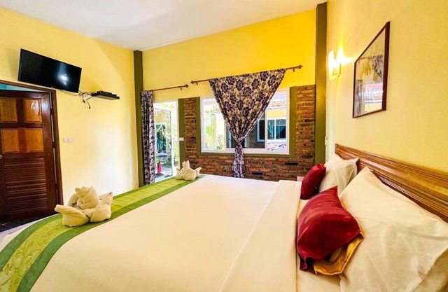 Lanta Baan Nok Resort