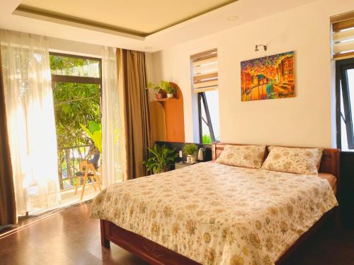 Laoxao Lakeview Homestay