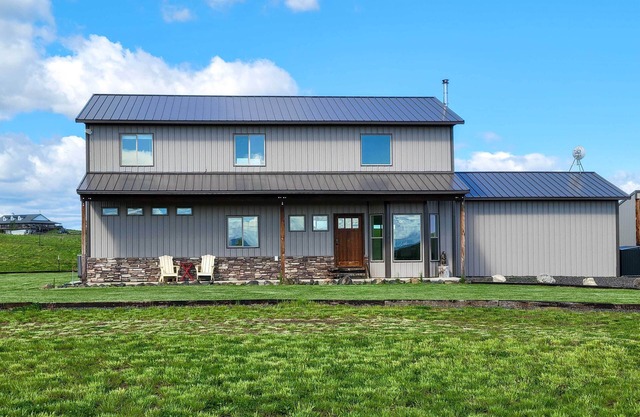 Laptop-Friendly Grangeville Getaway w/Fire Pit!