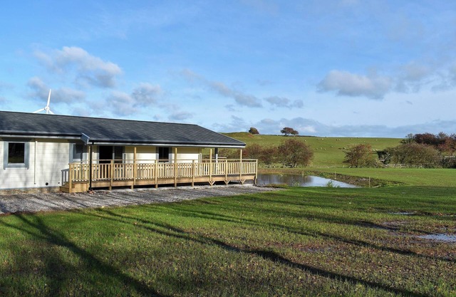 Larch Lodge - UK30009