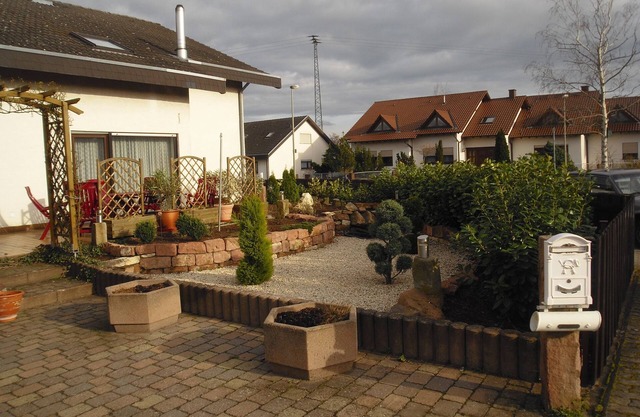 Large, sunny, quietly located apartment with a view of the Palatinate Forest