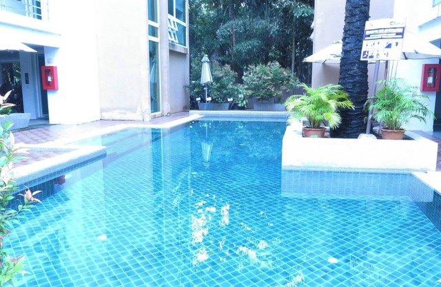 Large 1 Bedroom1 Bathroom 1 km walking to Patong