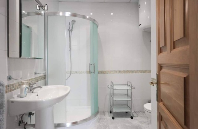 Large (180sq.m) apartment near the sea(5 min walking) , sea view