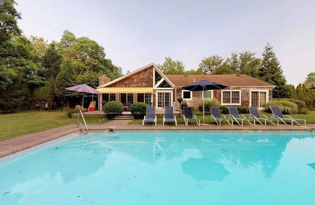 Large 3 bedroom with a gorgeous pool