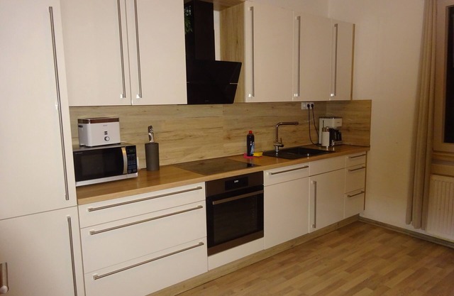 Large 3 bedroom apartment for up to 7 people