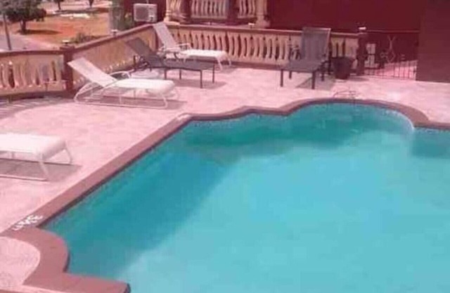 Large 3 bedroom with King beds and Pool!