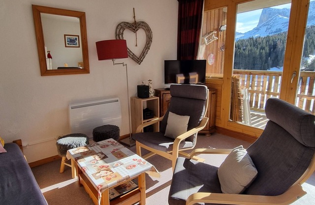 Large 3-room/6-room apartment in the heart of the resort - south-facing