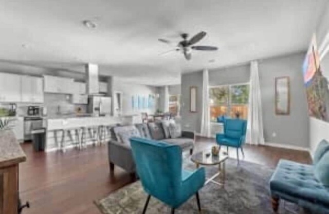 Large 3BD/2BR Lower Bishop Arts Near Downtown Dallas