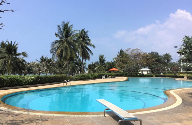 Large 4 bedroom seaside house 180 m from beautiful sandy beach