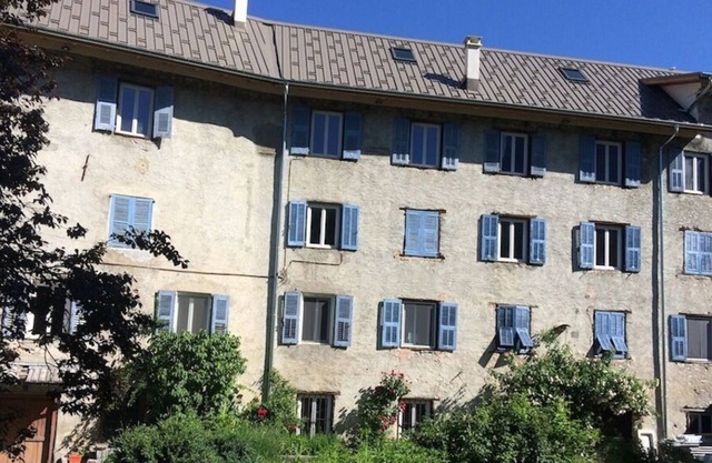 Large 4-room apartment 100m2