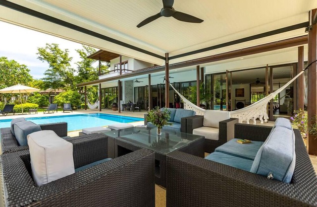 Large 7 Bed Luxury Villa on the Golf Course