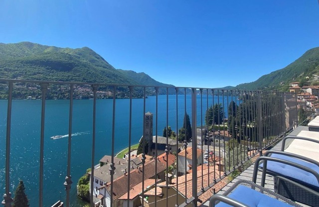 Large Apartment 200 m2 with Fantastic View on Lake Como