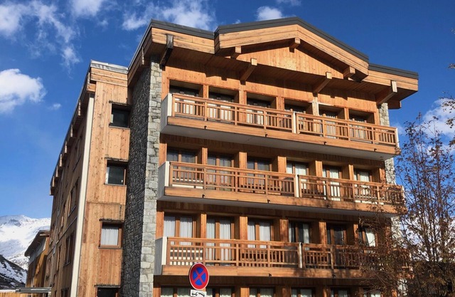 LARGE APARTMENT (70M2) in TIGNES LE LAC