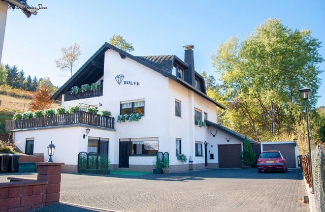 Large apartment in the Vulkaneifel on a mountain located! Up to 12 people! above