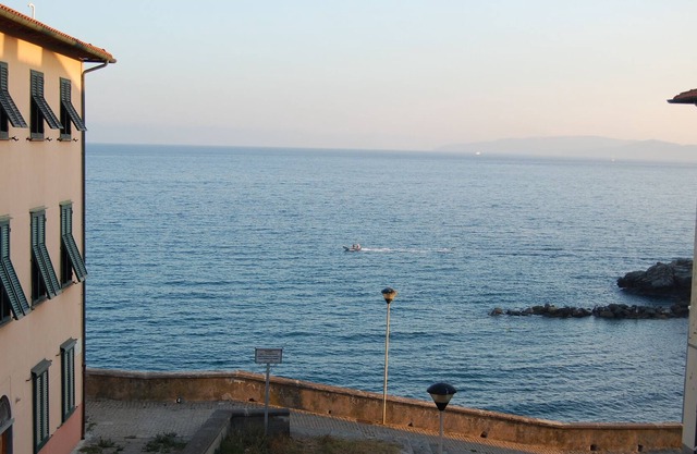 Large apartment with sea view