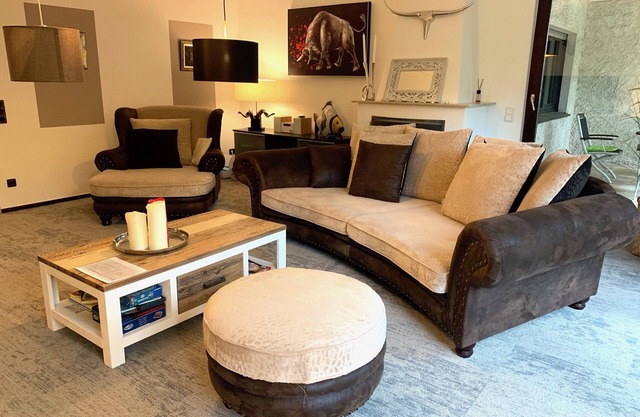Large apartment with three bedrooms, living room, kitchen, dining room, garden