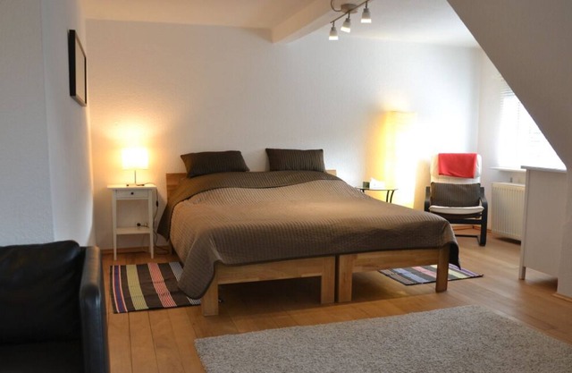 Large attic, quiet and close to the center