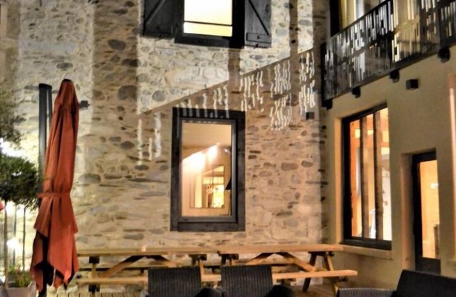 Large Au Coeur d'Aure gîte, sleeps 14, lovely terrace, great views!