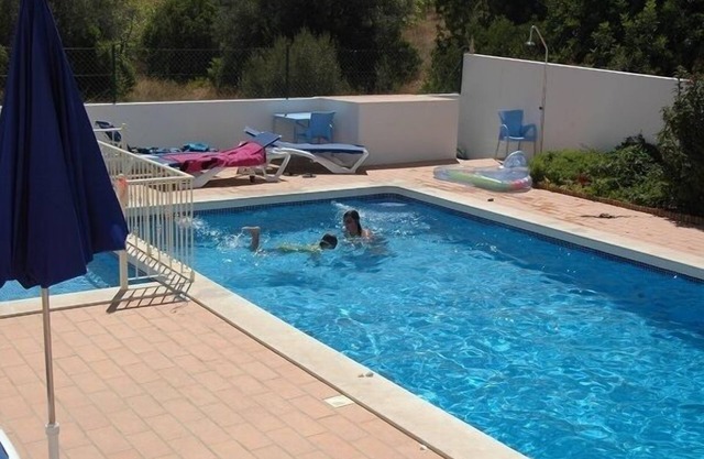 Large Beautiful 3 Bedroom Apartment with Garden/Pool