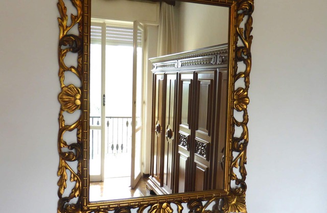 Large, bright apartment, balcony, terrace, garden, private parking, WiFi