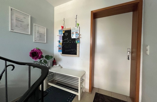 Large, bright, friendly apartment with 2 bedrooms and balcony