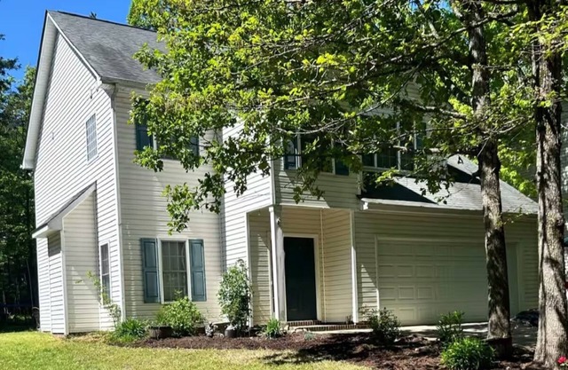 Large Charming Home in Charlotte- safe, family friendly, and close to Carowinds