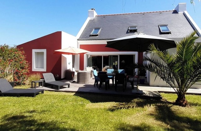 Large, comfortable Grand-Cosquet Locmaria house on 800m2 wooded grounds