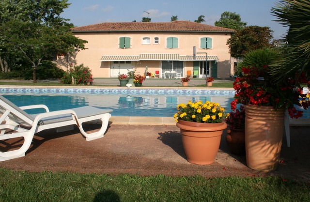 Large cottage T5 / 6 from 4 to 8 adults near Blagnac, Fenouillet close to AIR BUS