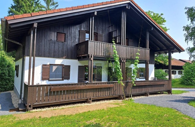 Large, cozy vacation home (94 m²) with free WiFi and terrace