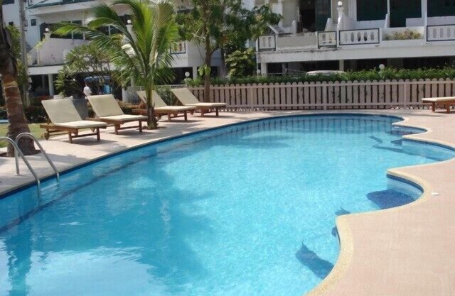 Large Family Friendly Beach Front House