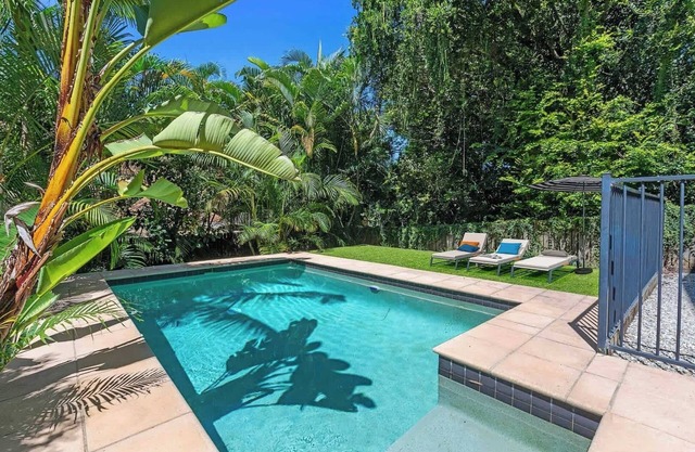 Large Family Pool Home in Taringa|6km to CBD|Pets