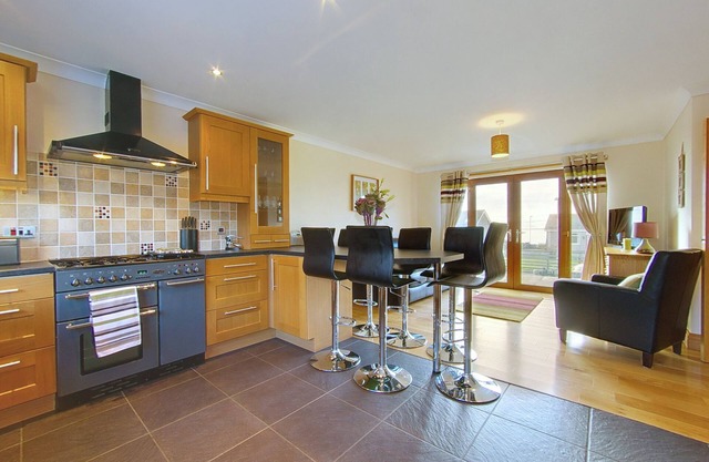 Large family sized house, opposite the beach, and pet friendly