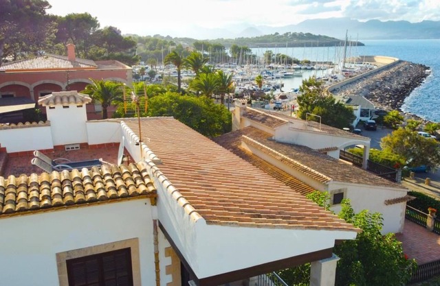 Large Finca Bon Gran with sea view and pool for 12 people in Bonaire in Port d Alcudia.