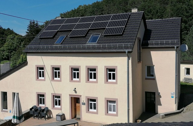 Large historic - but modern - Eifel holiday home for up to 20 guests