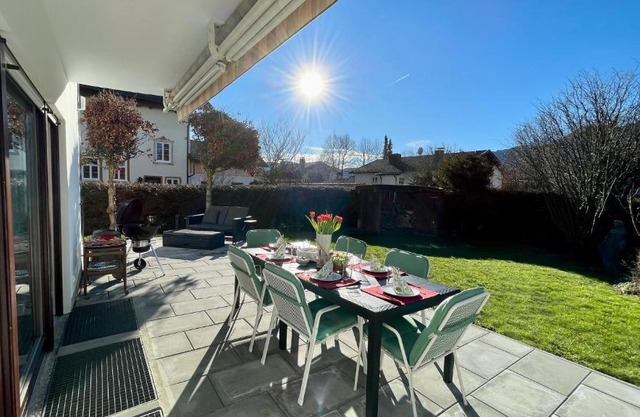 Large holiday apartment with sauna, terrace, garden and open fireplace