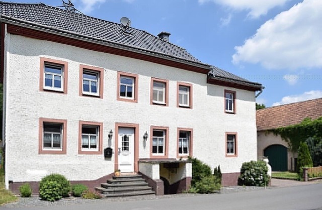 Large holiday home - single use - free wifi