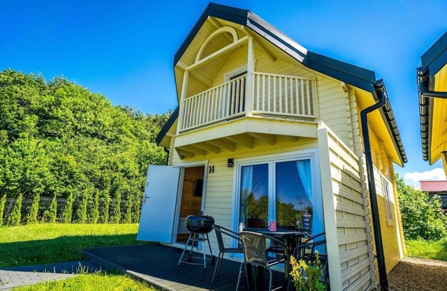 Large holiday homes with pool, Ustronie Morskie