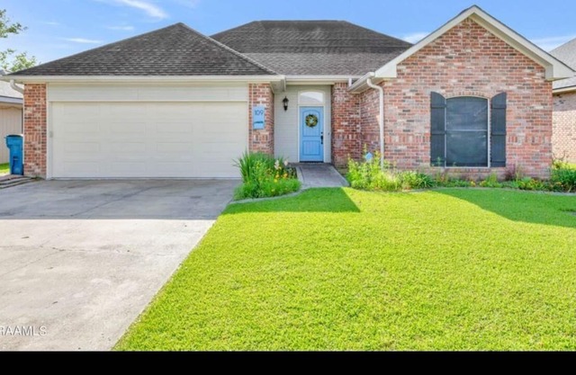 Large home in quiet neighborhood in wonderful Cajun town.